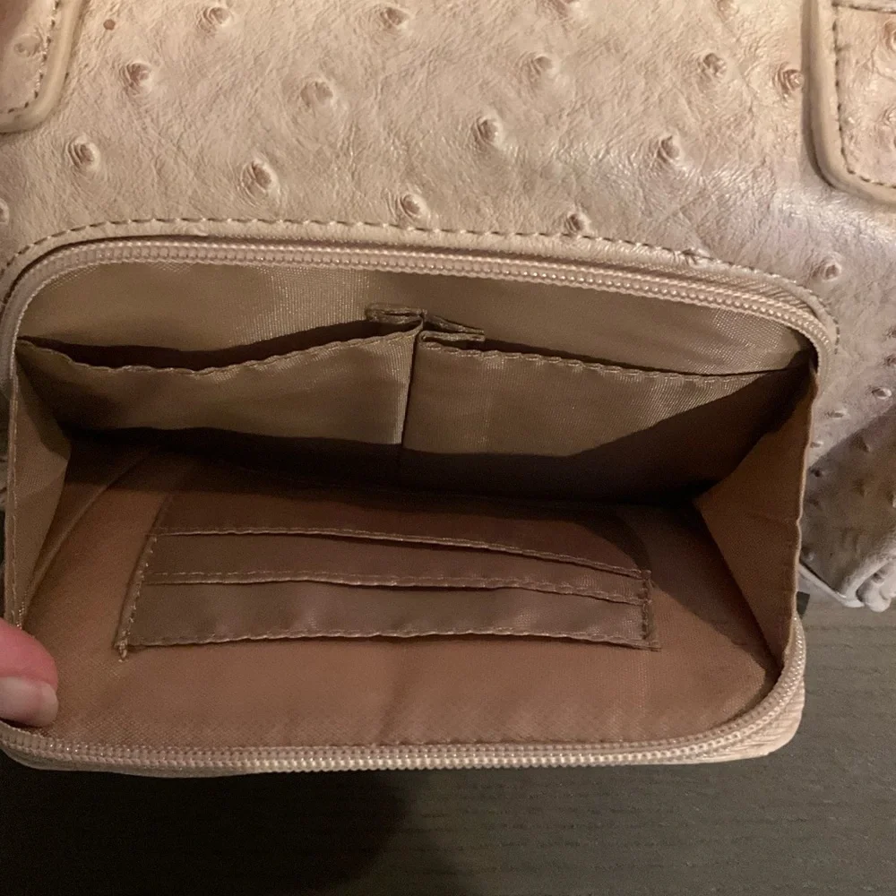 New Directions Textured Tan Purse